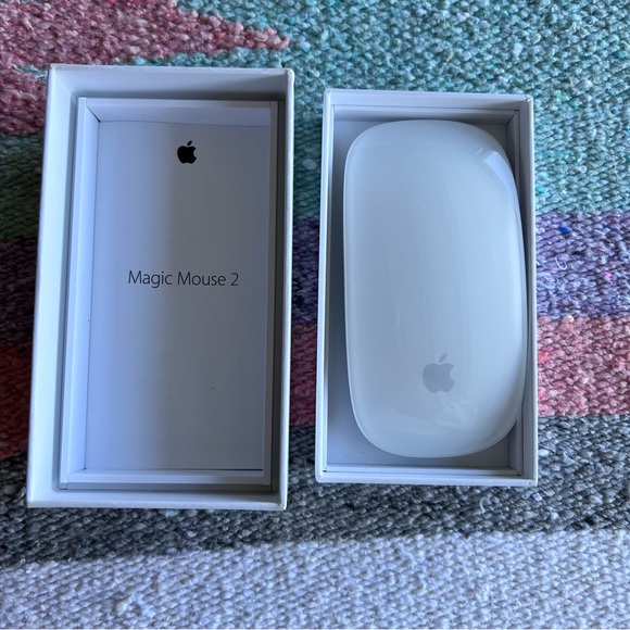 APPLE Magic Mouse 2 Model#A1657 - Picture 2 of 3